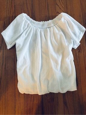 LOFT Outlet White Textured Blouse size Petite XS Like New